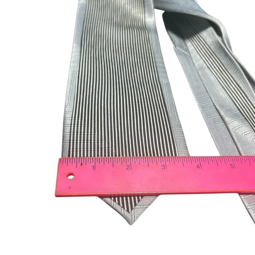 Vintage Laurant Benon Paris Tie 100% Silk Silver Geometric Retro Pattern Necktie